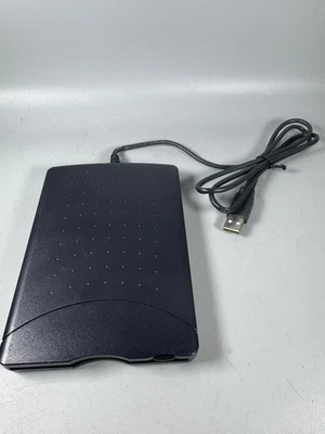 Модуль внешнего флоппи-дисковода Dell USB UF0002 — б/у, включается, тестирование не проводилось - Изображение 1 из 4