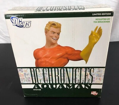 2010 DC Direct AQUAMAN STATUE DC Chronicles Justice League 161/1000 Novo Na Caixa - Imagem 1 de 4