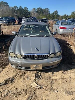 Pinza de freno delantera izquierda Jaguar X Type 2002 2003 2004 2005 2006 Foto 1 de 4