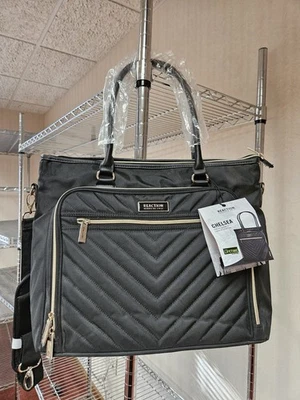 Bolso de Mano Kenneth Cole Reaction Chelsea Chevron 15" Negro para Laptop y Tablet Foto 1 de 3