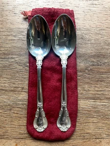 Sterling Gorham CHANTILLY SERVING SPOON 8 1/2" Monogram D - Picture 1 of 2