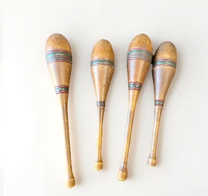 Spille da giocoliere in legno vintage esercizio circo mazze in legno 2 lunghezze set da 4 - Foto 1 di 14