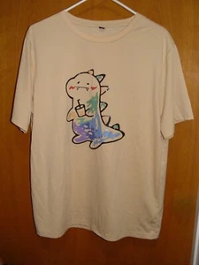 Camiseta SHEIN Garabateada Dinosaurio Gráfico Dibujos Animados Talla L Dino Divertida Colorida Linda - Imagen 1 de 4