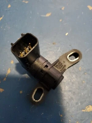 2012 13 FORD FOCUS OEM Engine Crankshaft Crank Position Sensor  Foto 1 de 4