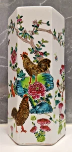 Vintage sechseckige chinesische Famille Rose Stand Vase Huhn handbemalt - Bild 1 von 16
