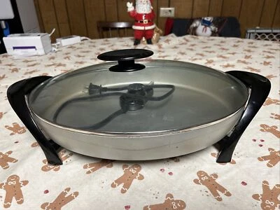 "Sartén eléctrica Presto de 15"" pulgadas con cubierta de vidrio control de temperatura" Foto 1 de 4