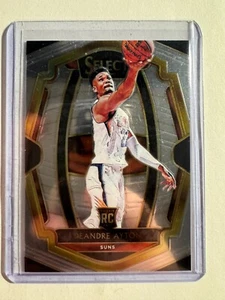K176,271 - 2018-19 Select #102 Deandre Ayton - Picture 1 of 1