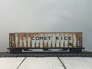 Roundhouse Comet Rice Mill Hopper Car HO Scale 1:87 Scale #20974 (Weathered) - Picture 1 of 1