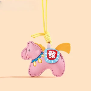 4 Stck. Chinesisches Neujahr des Pferdes Schlüsselanhänger Dekor Glück Sternzeichen Pferd Taschenanhänger  - Bild 1 von 21