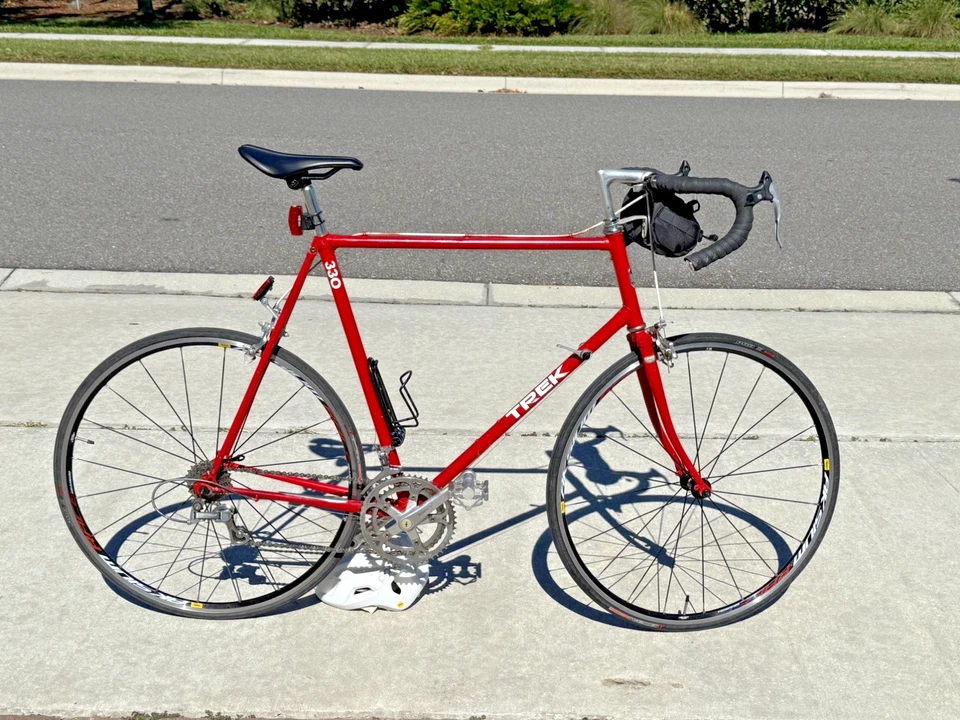 Vintage Trek 330 Road Bike 25.5" w/ Mavic Wheels - 700x28.  - Image 1 of 4