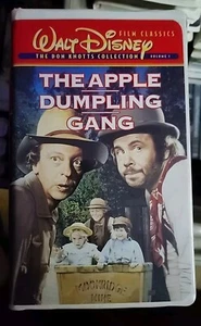 The Apple Dumpling Gang 1996 VHS Walt Disney Family Collection Clam Shell - Picture 1 of 4