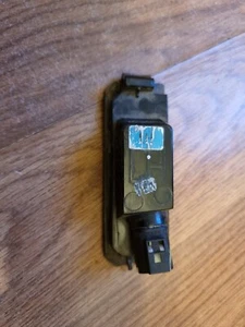 Genuine Hyundai i30 2017-20 rear number plate light assembly LH Passenger side - Picture 1 of 2