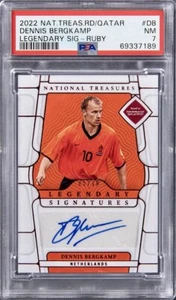 Panini National Treasures 2022 Dennis Bergkamp Auto Ruby/10 autógrafo PSA 7 - Imagen 1 de 2