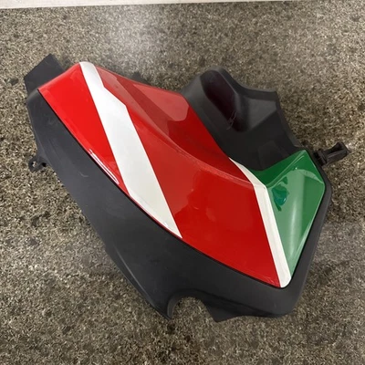 23 Ducati Panigale V2 Corse 2020-2024 derecha debajo del tanque lado cubierta media carenado Foto 1 de 4