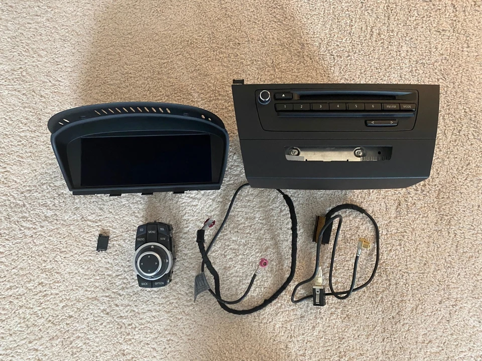 宝马 E90 E91 E92 E93 M3 328 335 CIC 改装套件 PnP 导航 Idrive 显示屏 — 第 1/1 张图片