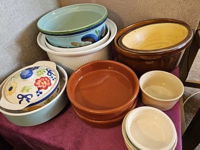 Assortment of 12 Ceramic & Stoneware Casserole Baking Dishes - All VGC - Image 1 of 4