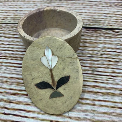 Винтажная шкатулка для украшений из мыльного камня с цветочной инкрустацией, овальный контейнер - Изображение 1 из 4