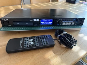 Tascam SS-R200 Solid State Audio Recorder - Schwarz (2 Stk.) - Bild 1 von 7