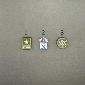 Dijes de cocodrilo / Ejército de Estados Unidos - Imagen 1 de 1