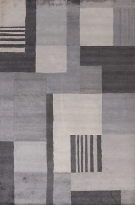 Soft and Plush Grey Wool Modern Area Rug Hand-tufted 5x8 ft - Image 1 of 4