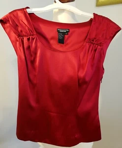 Doncaster collection Women's red sleeveless silk top side zip says 2 fits 0 EUC - Picture 1 of 6