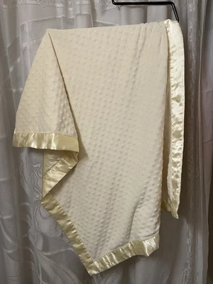 Vintage Carter's Solid Yellow Minky Dot Satin Trim and Back Baby Blanket Lovey - Изображение 1 из 4