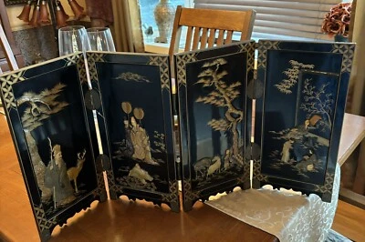 Divisória de sala asiática tampo de mesa meados do século. 4 painéis. Laca preta e concha de ostra - Imagem 1 de 4