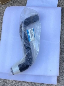 Genuine Radiator Hose For Mazda Tribute Ford Escape Buick LeSabre Park Avenue - Picture 1 of 1