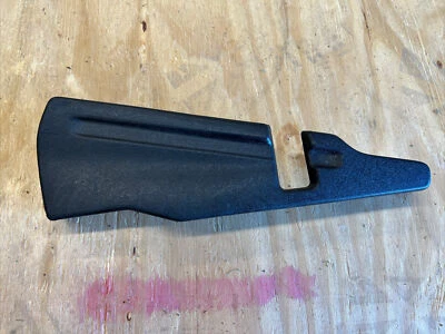 85 Mercedes W123 OEM assento de passageiro acabamento inferior preto 300cd 280ce c123 300d - Imagem 1 de 4