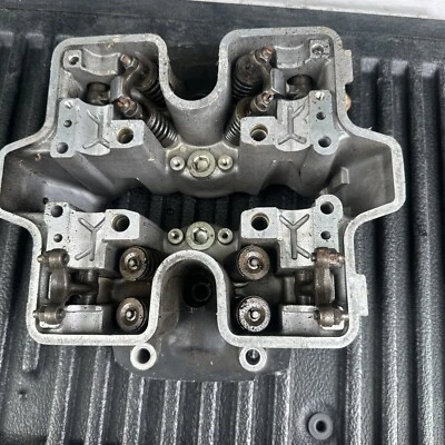 1983 1984 1985 1985 1986 Honda VF1100 CULATA DELANTERA VF1100C Magna V65 Foto 1 de 4