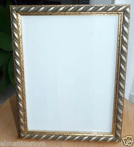 CORNICE PORTAFOTO SUPPORTO LEGNO DORATO E ARGENTATO DECOUPATO CM 20.50 X 26.50 - Imagen 1 de 1
