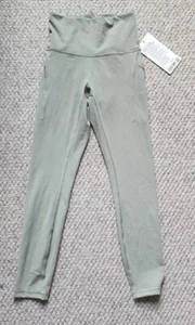 Nuevo con etiquetas Tren Lululemon Wunder High-Rise Ajustado con Bolsillos 25" Verde Laurel Talla 4 - Imagen 1 de 4