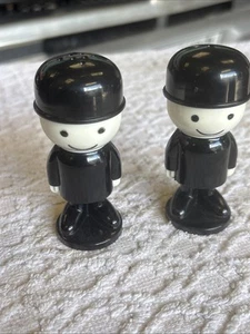 Homepride Fred Vintage 1970s Spillers Salt And Pepper Pot Shakers Plastic Airfix - Picture 1 of 11