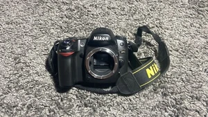Nikon D80 DSLR Kamera nur Gehäuse schwarz gebraucht - ohne Zubehör - Bild 1 von 6