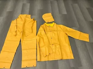 3 Piece Heavy Duty Rainsuit with Detachable Hood, 4XL - Picture 1 of 2