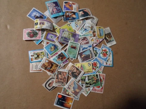 Collection lot 75 different stamps of Dominica Cover