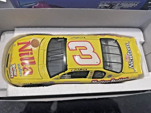 Dale Earnhardt Jr #3 Nilla Wafers Nutter Butter 2002 Monte Carlo 1:24 Action Die - Foto 1 di 16