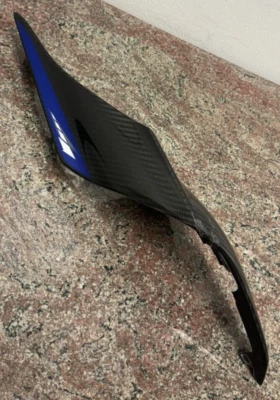 20-22 YAMAHA R1 R1M CUBIERTA LATERAL DERECHA ASIENTO CARENADO-FIBRA CARBONO OEM B4S-21711-00 Foto 1 de 4