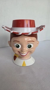 TOY STORY--- JESSIE ---COWGIRL DISNEY su ghiaccio tazza in plastica con coperchio ribaltabile - Foto 1 di 7