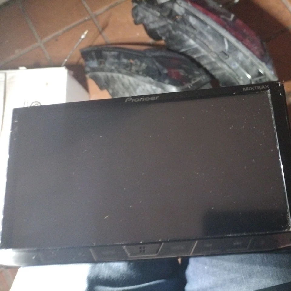 Pioneer AVH-4200NEX 7" Touchscreen DVD Receiver Multi Media USB AUX Bluetooth - Image 1 of 4