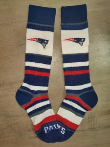 New England Patriots Womens Fuzzy Blend Soft NFL Team Crew Sleep Socks Medium - Picture 1 of 1