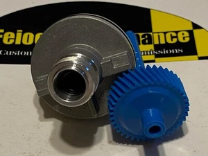 700R4 38 Tooth Speedometer Driven Gear & Matching Speedometer Gear Housing - Picture 1 of 2