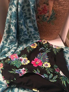 NWT**Old Navy Swimsuit Bottom*Size XL**Brite Floral on Black**High Waist*Cute!! - Picture 1 of 4