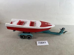 Remolque Jeepster 11E97 TONKA CLIPPER de plástico color inverso raro años 60 TOY BOAT - Imagen 1 de 10