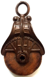 ANTIQUE VINTAGE MYERS WOOD & CAST IRON BARN PULLEY - Picture 1 of 2