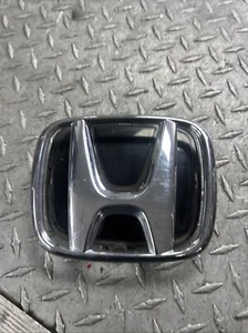 2014-2017 Honda Odyssey -emblem Plate Backing - Honda (75723-TK8-A1 - Picture 1 of 4