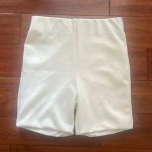 Weiße Biker-Shorts von Tinseltown Größe L - Bild 1 von 5