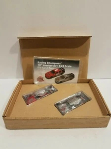 Racing Champions 10th Anniversary 2 Auto Ford Taurus Set in Box 1:64 KOSTENLOSER VERSAND! - Bild 1 von 3