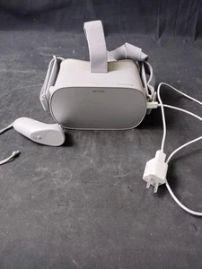 Oculus Go Virtual Reality Headset 32GB Gray (MH-A32) with Controller - Picture 1 of 12