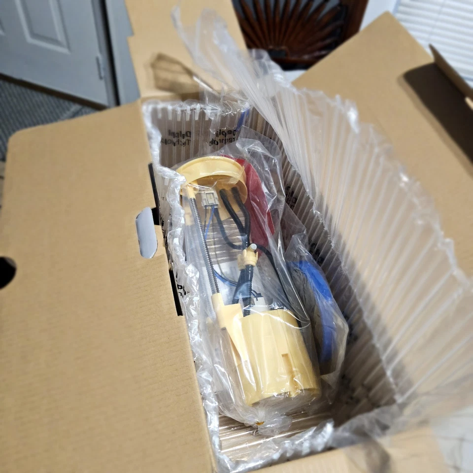 Nuevo conjunto de bomba de combustible eléctrica en tanque Delphi en caja para Dodge Ram 2500.3500  Foto 1 de 4